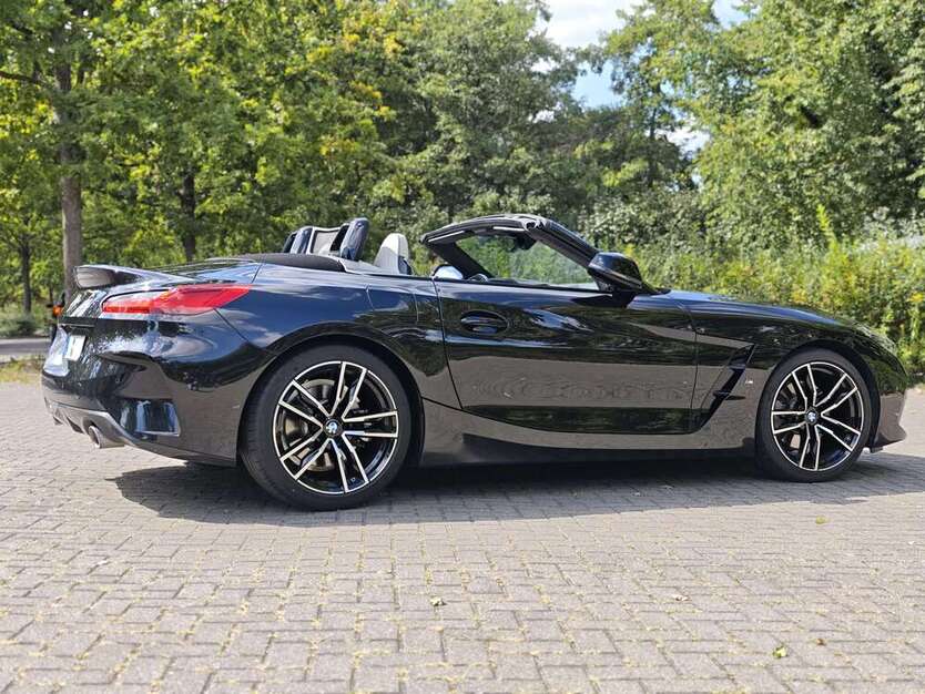 BMW Z4 12.000 km 41.600 € Braunschweig 38124