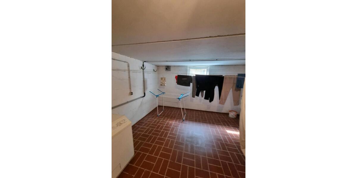 Renovierte gemütliche Dachgeschoss Wohnung 2 zimmer