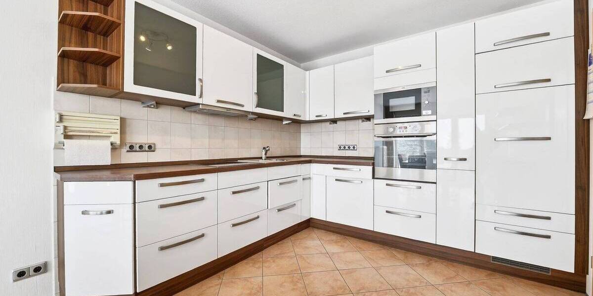 Etagenwohnung Salzgitter Lebenstedt - 3 Zimmer, 106 m&sup2;, 280.000&euro; | Angebot:25986932