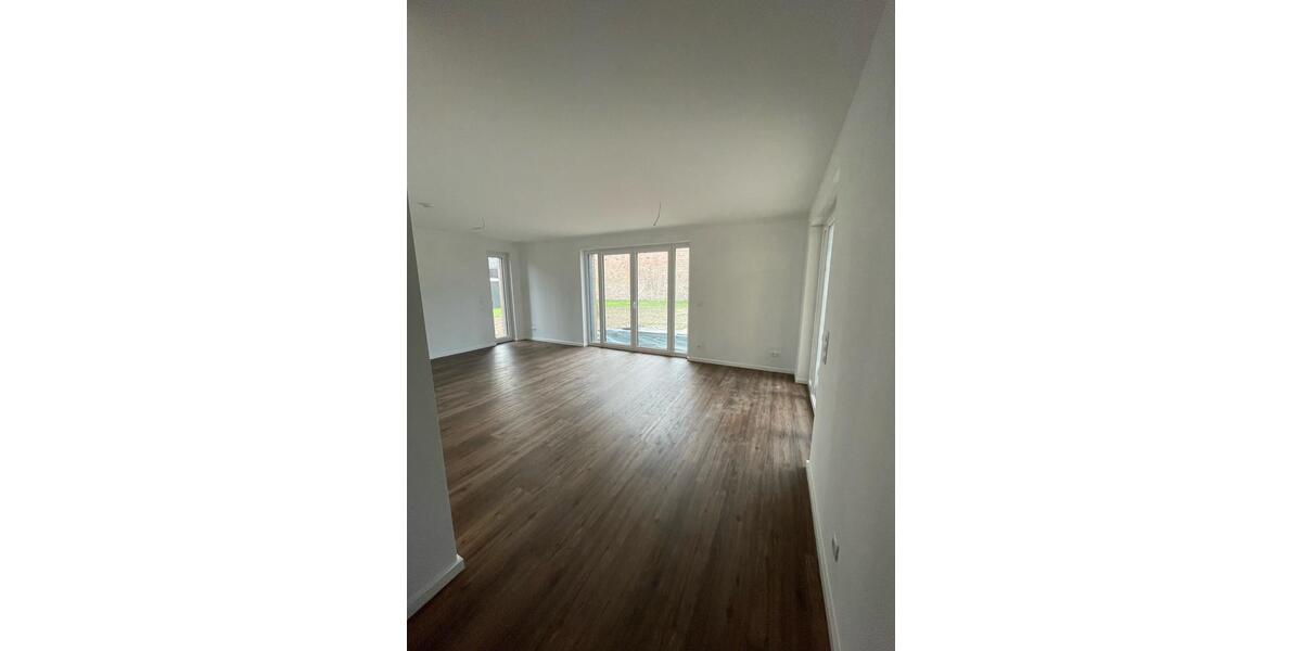 Erdgeschoßwohnung Edemissen - 4 Zimmer, 104 m&sup2;, 1.250&euro; | Angebot:26445265