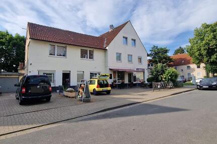 Mehrfamilienhaus mit Gewerbe in Salzgitter—Thiede 15 zimmer