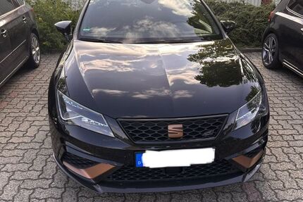 Seat Leon 84.000 km 29.999 &euro; Wittmar 38324