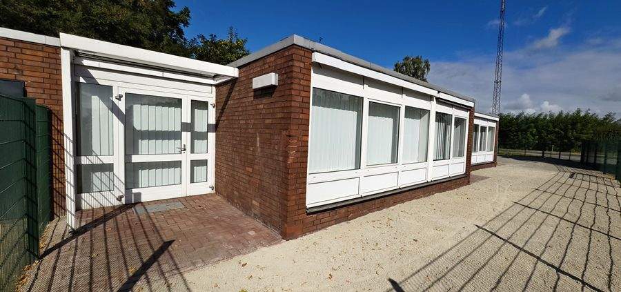 Gewerbeobjekt Edemissen Wipshausen - 6 Zimmer, 150 m&sup2;, 1.125&euro; | Angebot:25735321