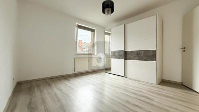 ZUHAUSE FÜR ZWEI  WOHNEN MIT GARTENANTEIL 2 zimmer