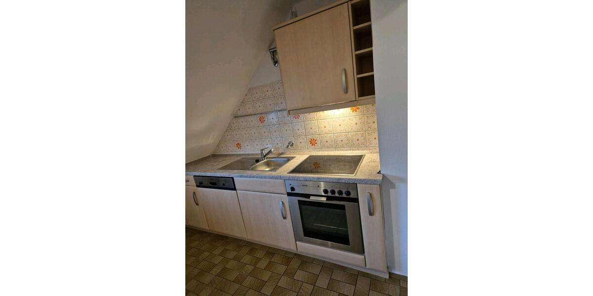 Dachgeschoßwohnung Hildesheim Oststadt/Stadtfeld - 3 Zimmer, 85 m&sup2;, 900&euro; | Angebot:26255393