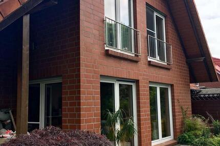 Haus mit moderner Küche, Kamin und bodentiefen Fenstern – sofort bezugsfertig! 6 zimmer