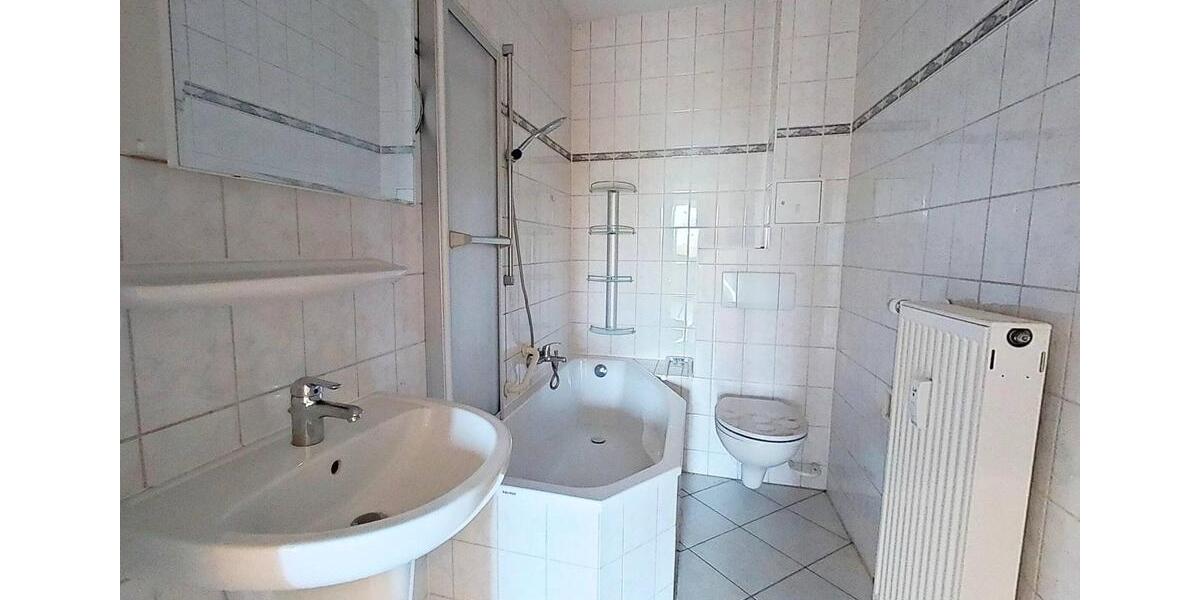 Etagenwohnung Wolfenbüttel Ahlum - 3 Zimmer, 87 m&sup2;, 730&euro; | Angebot:26663675