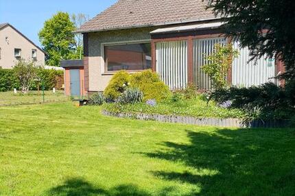 Haus Salzgitter Ortschaft Ost - 6 Zimmer, 134 m&sup2;, 1.700&euro; | Angebot:26719515