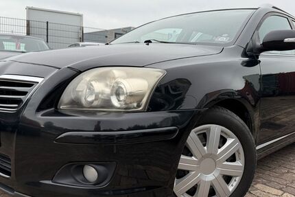 Toyota Avensis 237.500 km 1.990 € Hildesheim 31137