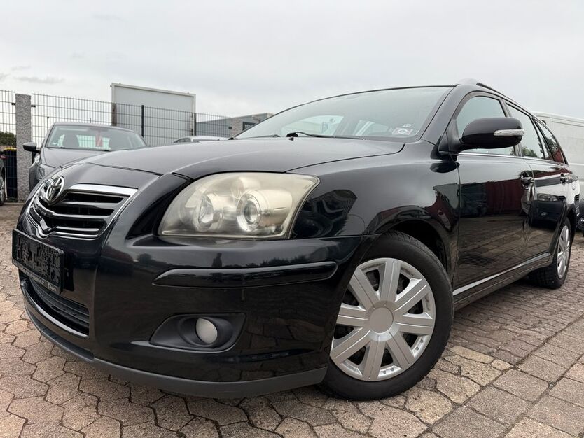Toyota Avensis 237.500 km 1.990 € Hildesheim 31137
