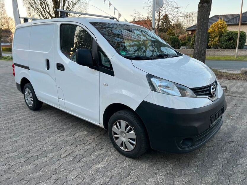 NV200