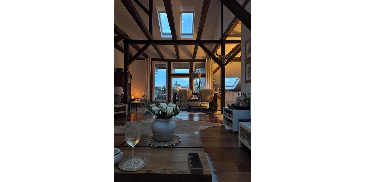 Moderne 2 Zimmer Dachgeschoss Wohnung mit großer Loggia 2 zimmer