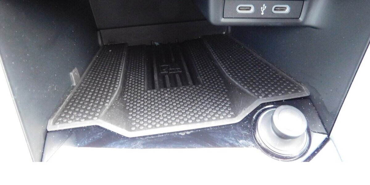 VW T-Roc 1.0 Life Goal TSI BMT Navi Klima Alu 6.100 km 21.990 &euro; Vordorf 38533