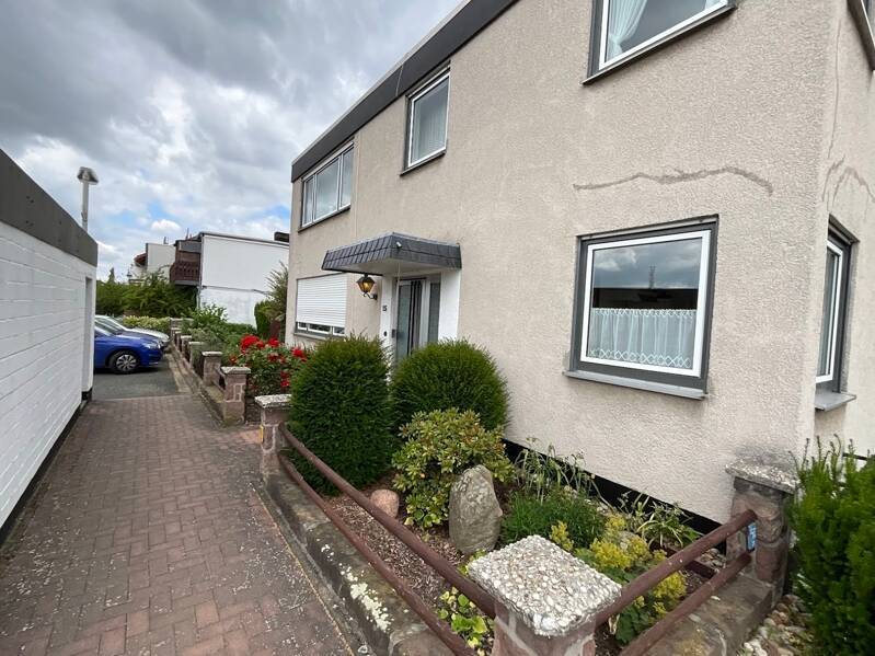 Zweigenerationenhaus oder gr. Einfamilienhaus , im Norden von Braunschweig 6 zimmer