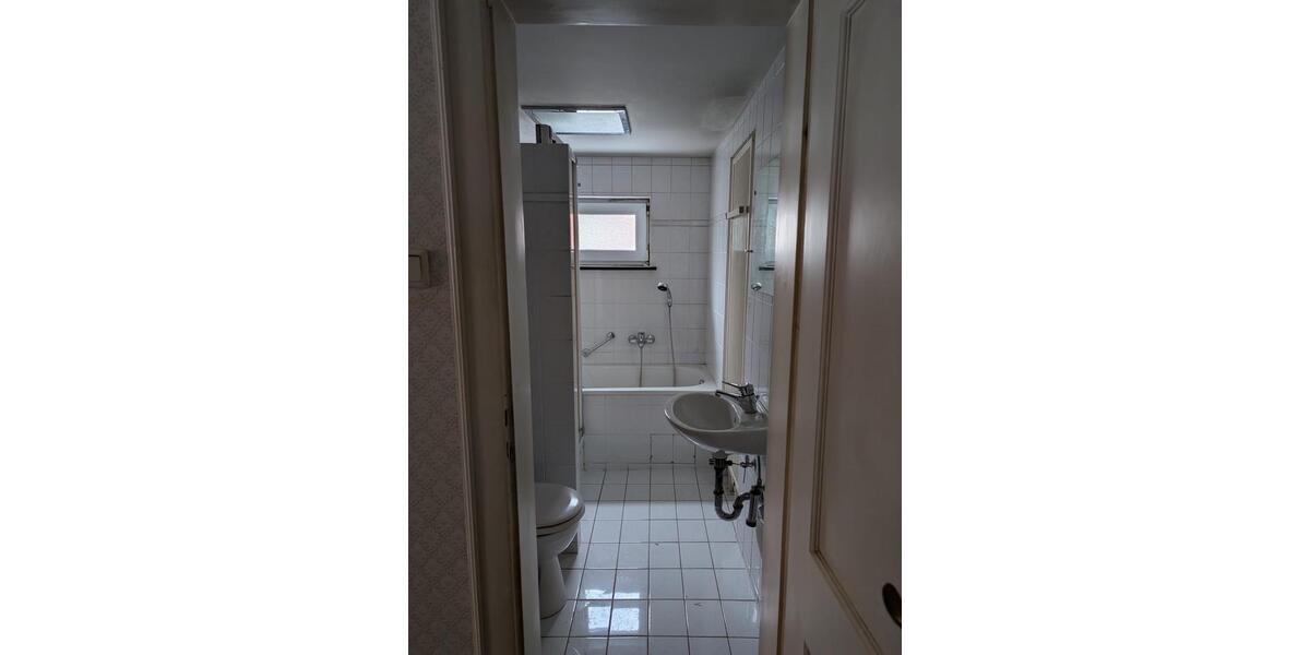 Reihenhaus Hildesheim - 5 Zimmer, 132 m&sup2;, 1.450&euro; | Angebot:25088914