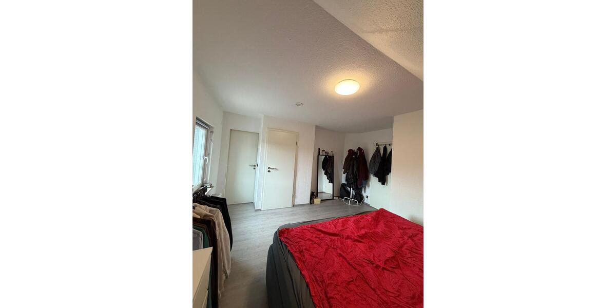 Dachgeschoßwohnung Braunschweig Broitzem - 2 Zimmer, 58 m&sup2;, 450&euro; | Angebot:25996353
