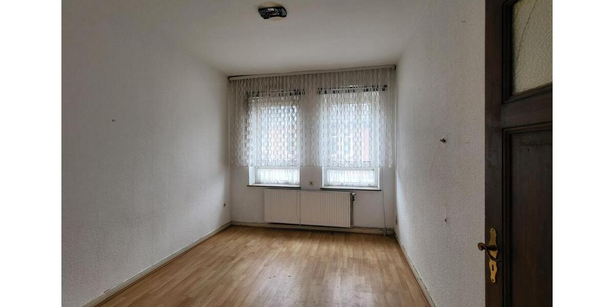 Einfamilienhaus Hildesheim Himmelsthür - 9 Zimmer, 195 m&sup2;, 175.000&euro; | Angebot:26689251