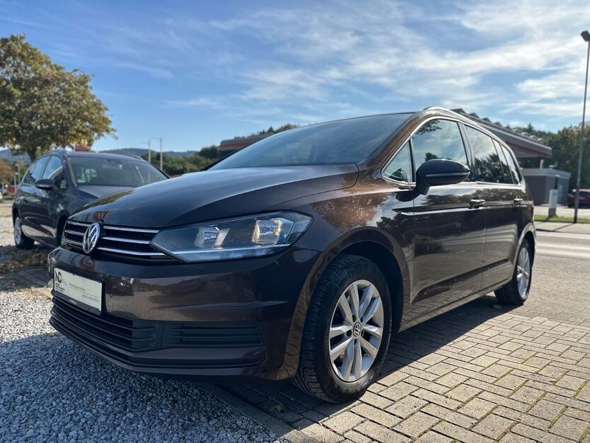 VW Touran 240.500 km 7.990 € Seesen 38723