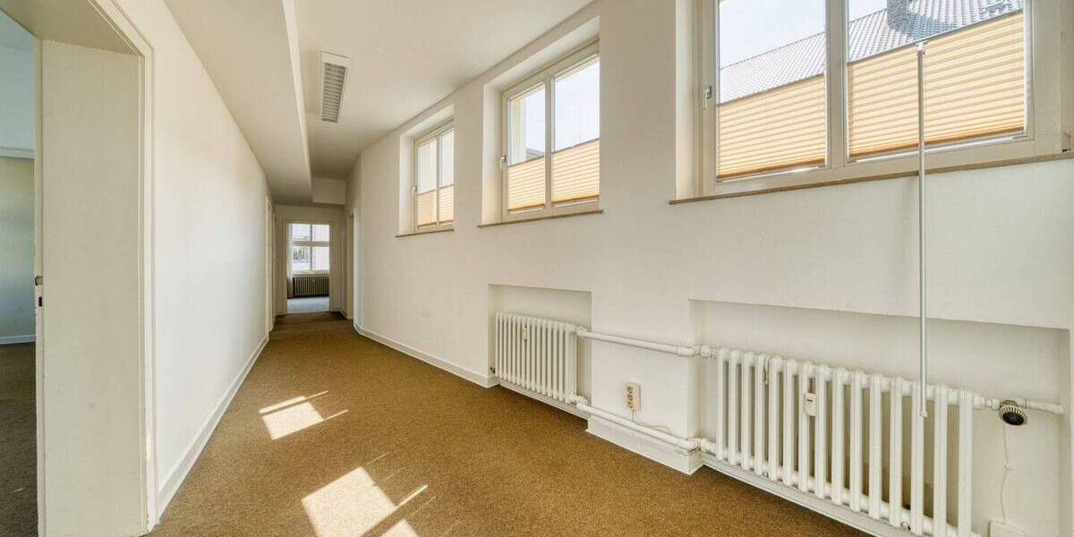 Gewerbeobjekt Hildesheim Mitte - 1 Zimmer, 260 m&sup2;, 2.080&euro; | Angebot:26816436