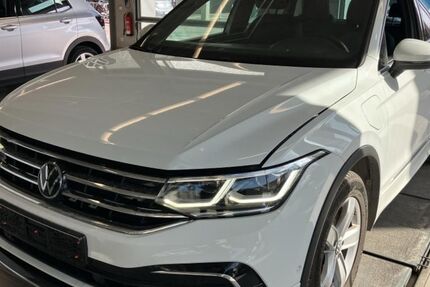 VW Tiguan 52.300 km 31.890 &euro; Braunschweig 38114