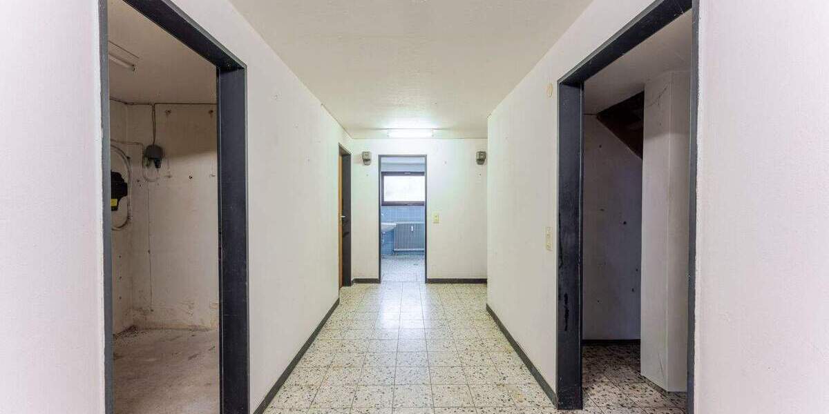 Mehrfamilienhaus, Wohnhaus Diekholzen - 9 Zimmer, 199 m&sup2;, 294.000&euro; | Angebot:25265363