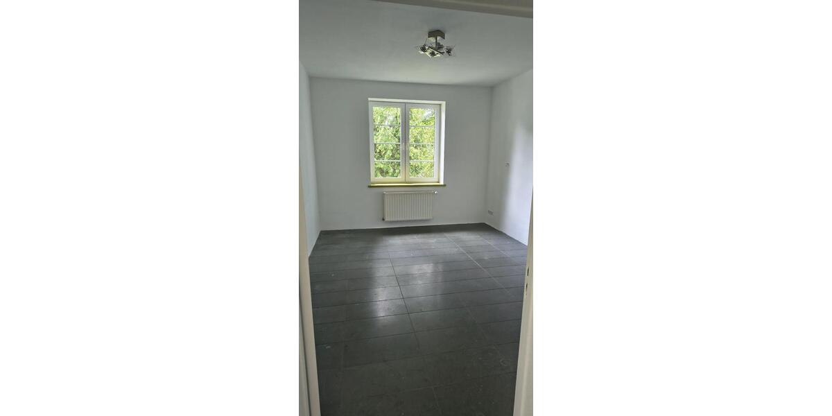 Etagenwohnung Hildesheim Himmelsthür - 6.5 Zimmer, 224 m&sup2;, 248.000&euro; | Angebot:27226411