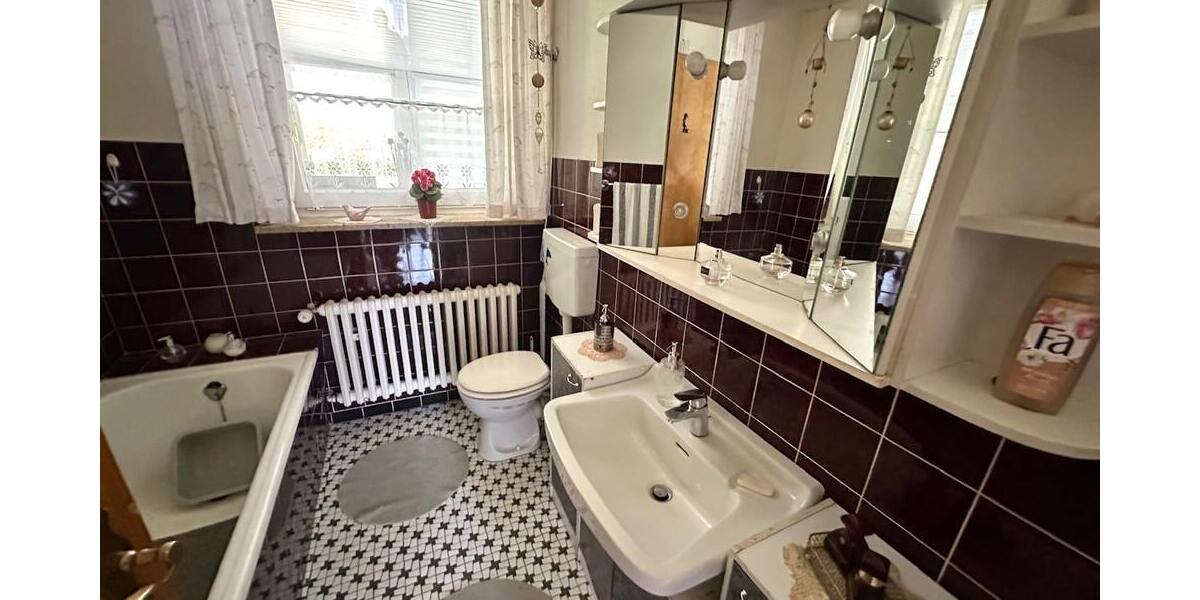 Idyllisches Wohnen in Feldrandlage - Zweifamilienhaus Bad Salzdetfurth Breinum | Angebot:25921835