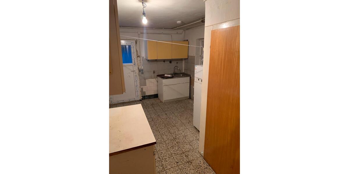 Einfamilienhaus Baddeckenstedt - 7 Zimmer, 150 m&sup2;, 135.000&euro; | Angebot:26091120