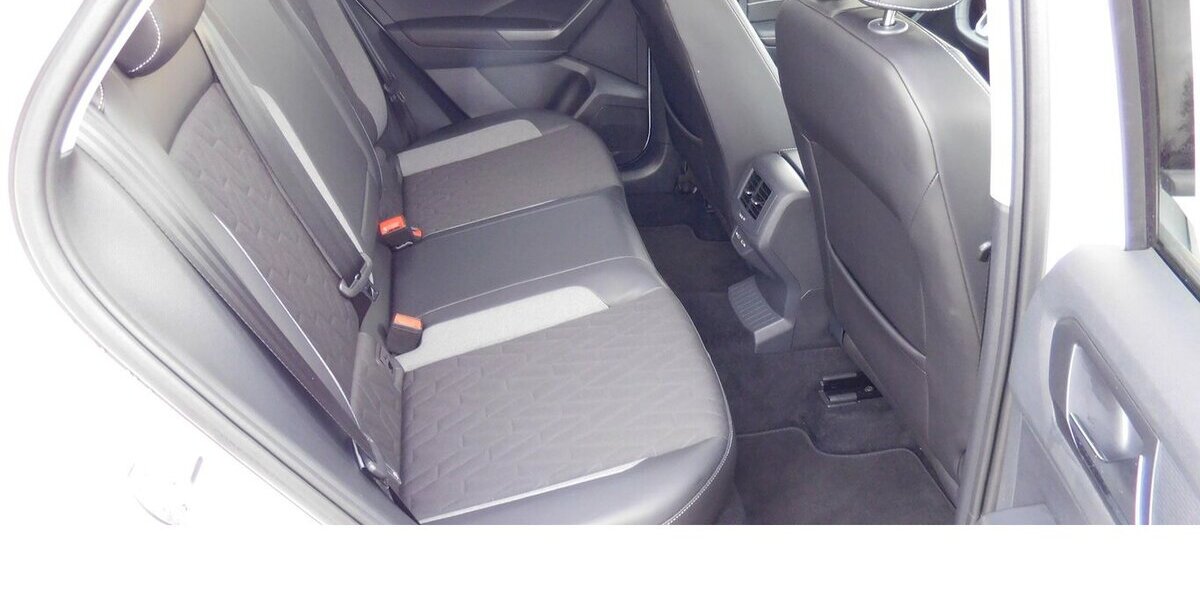 VW T-Roc 1.0 Life Goal TSI BMT Navi Klima Alu 6.100 km 21.990 &euro; Vordorf 38533