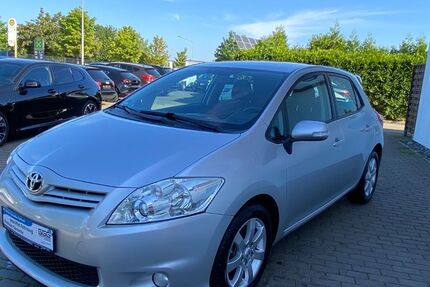 Toyota Auris 77.000 km 7.990 € Goslar 38644
