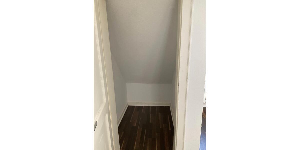 Etagenwohnung Hildesheim - 4 Zimmer, 76 m&sup2;, 608&euro; | Angebot:26647063