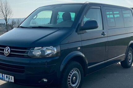 VW T5 Multivan 183.000 km 21.300 &euro; Dettum 38173