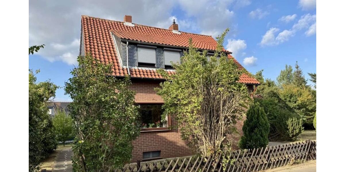 Einfamilienhaus mit großem Grundstück und zwei Garagen in Vienenburg - Wiedelah - Einfamilienhaus Goslar | Angebot:26728586
