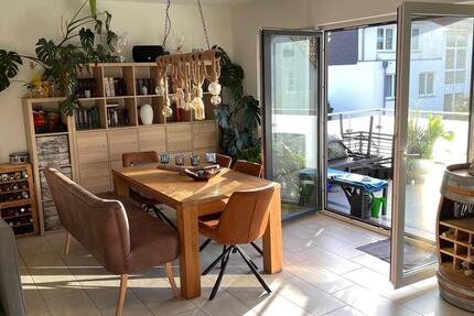 Moderne Zwei-Zimmer-Wohnung mit Einbauküche und TG-Stellplatz 2 zimmer