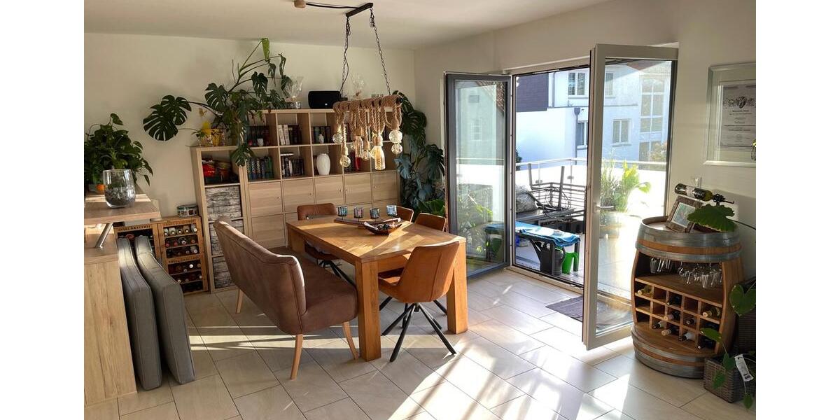 Moderne Zwei-Zimmer-Wohnung mit Einbauküche und TG-Stellplatz 2 zimmer