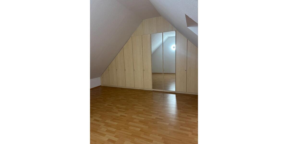 Dachgeschoßwohnung Hildesheim - 4 Zimmer, 117 m&sup2;, 358.000&euro; | Angebot:26212445
