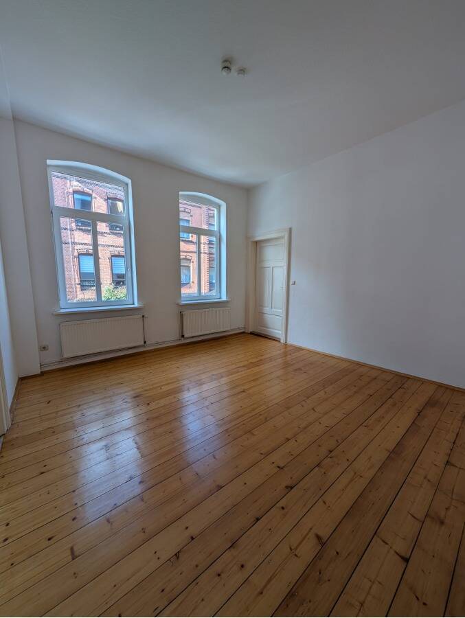 Attraktive 5-Zimmer-Wohnung mit Balkon in der Hildesheimer Oststadt