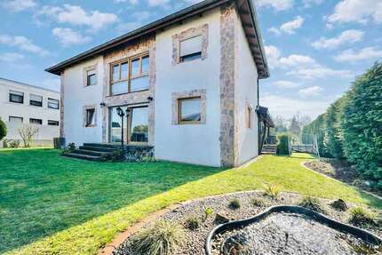 Haus Holle - 5 Zimmer, 234 m&sup2;, 399.000&euro; | Angebot:26178150