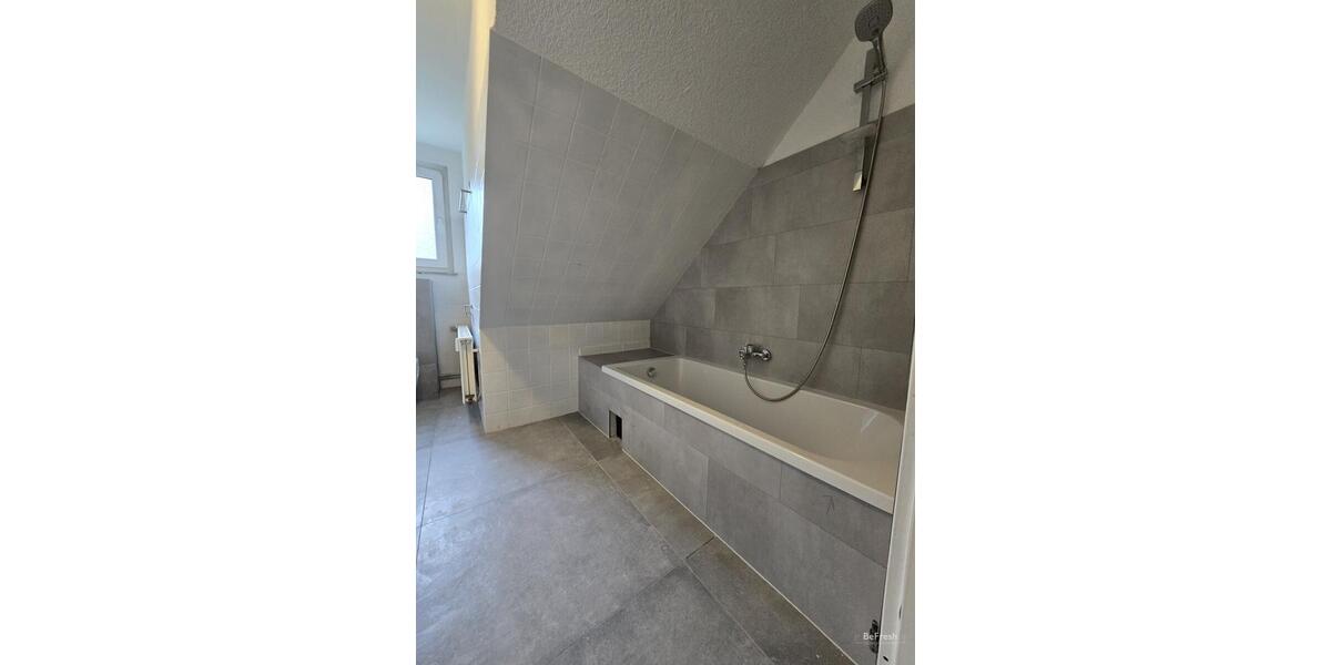 Endlich Raum zum Durchatmen I renovierte 4-Zimmer -Wohnung im Erdgeschoss 4 zimmer