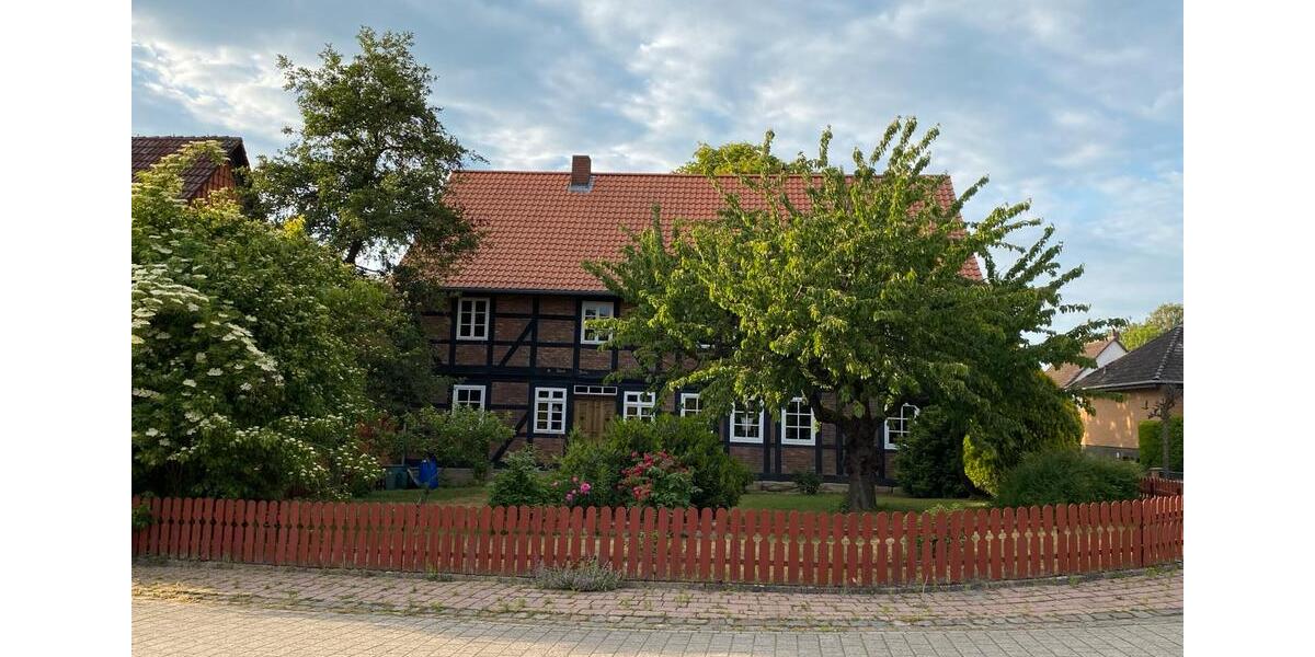 Einfamilienhaus Börßum - 9 Zimmer, 222 m&sup2;, 249.000&euro; | Angebot:25204530