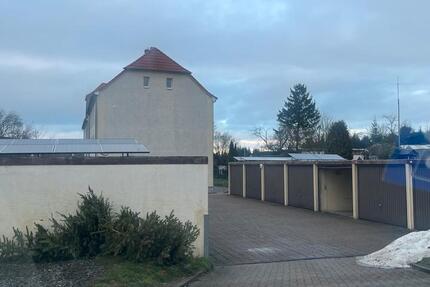 • 3-Zimmer-Wohnung mit Garage und kleinem Garten - 2. OG 3 zimmer