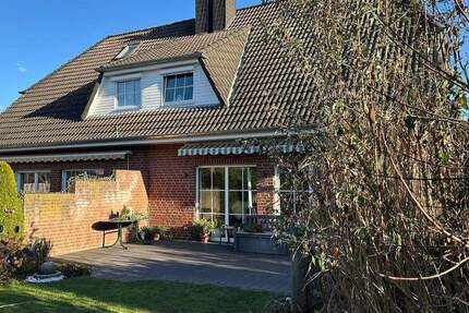 Mehr Raum als gedacht - Doppelhaushälfte mit 2 Carports, ausgebautem Spitzboden & Südwestterrasse 5 zimmer