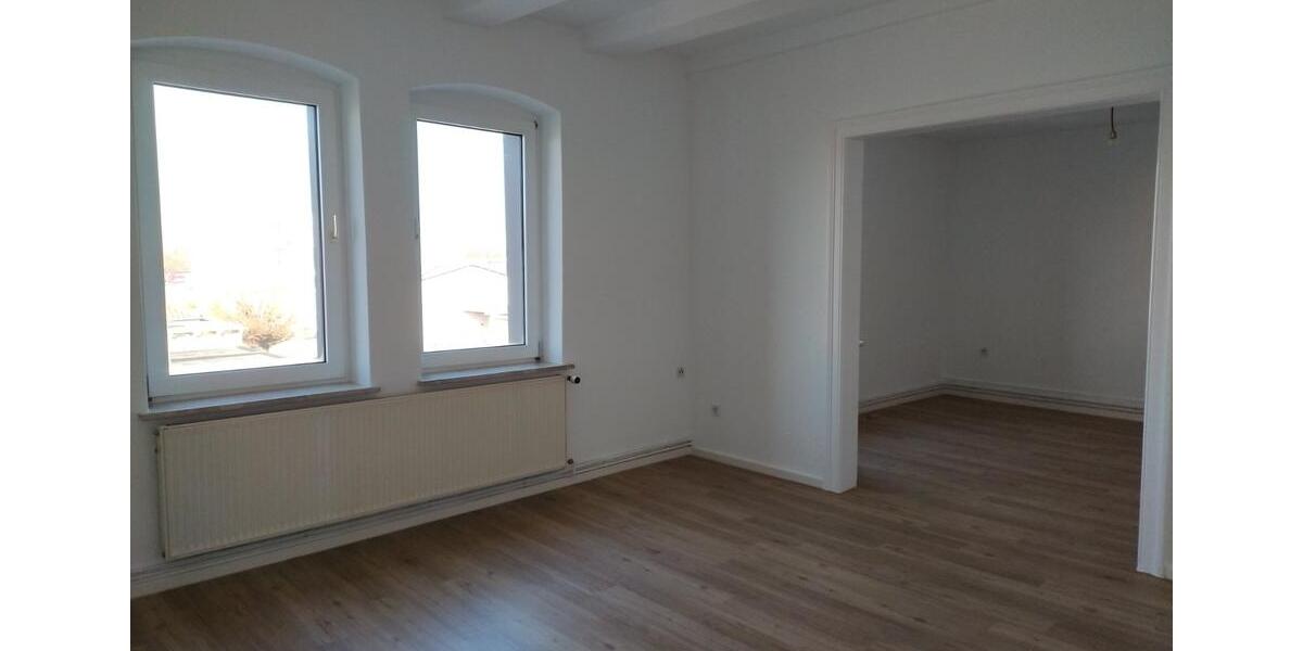Etagenwohnung Bad Salzdetfurth - 4 Zimmer, 106 m&sup2;, 750&euro; | Angebot:25650355