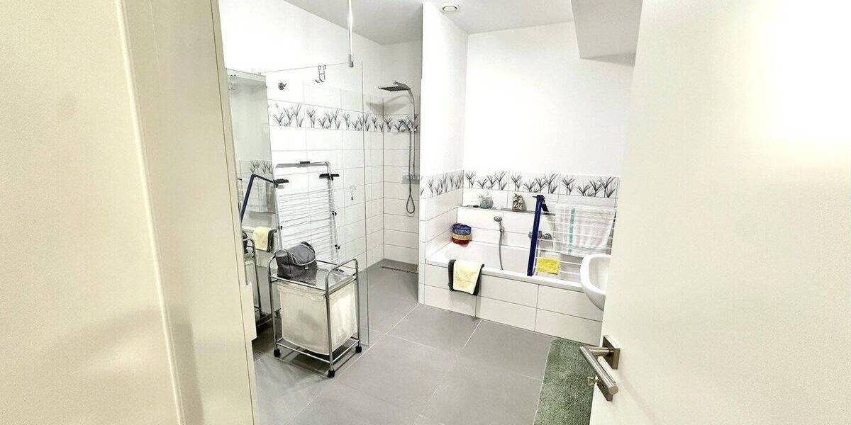 Etagenwohnung Hildesheim Ochtersum - 3 Zimmer, 105 m&sup2;, 1.250&euro; | Angebot:26830362