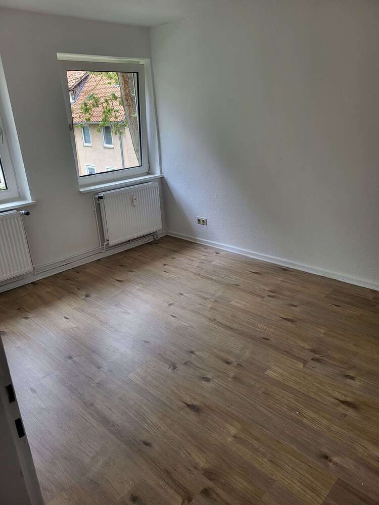 Wohnung zum Mieten in Salzgitter 300 € 42 m²