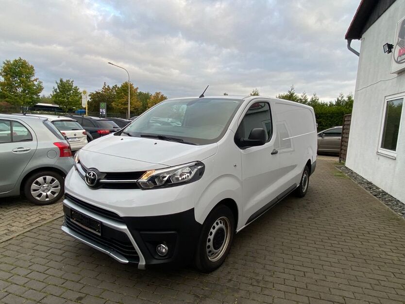 Toyota Proace (Verso) 34.000 km 16.900 € Goslar 38644