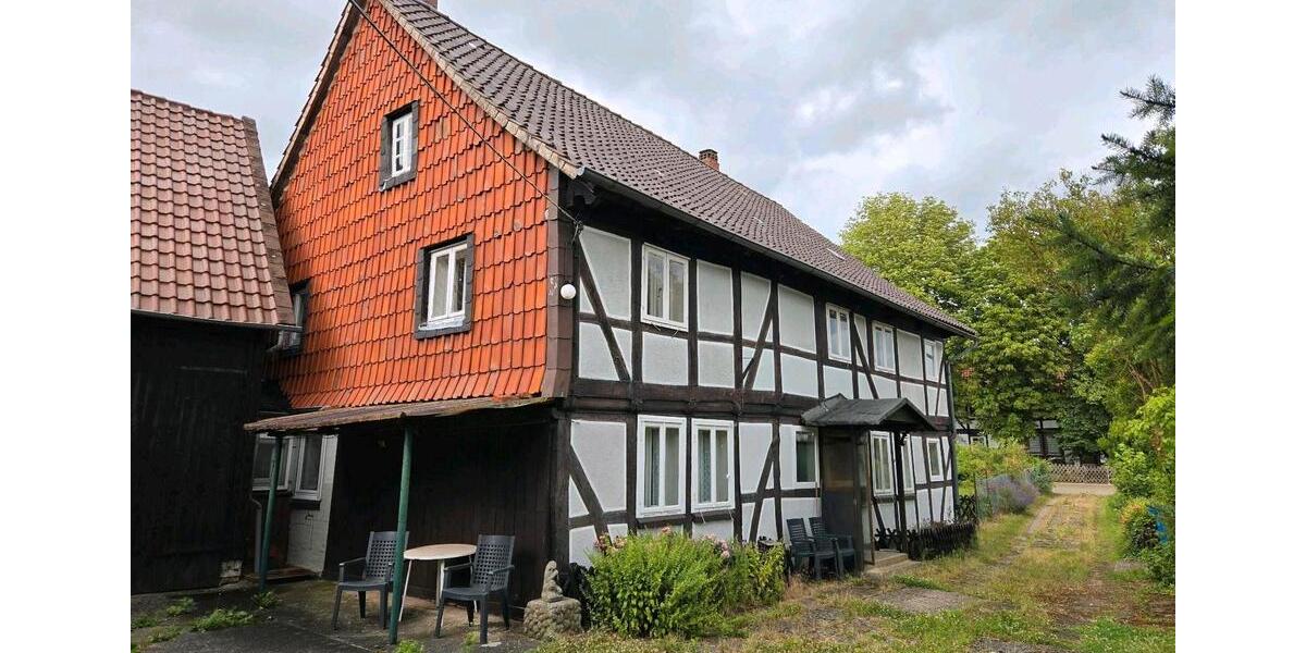 Einfamilienhaus Holle - 8 Zimmer, 180 m&sup2;, 118.000&euro; | Angebot:27162848