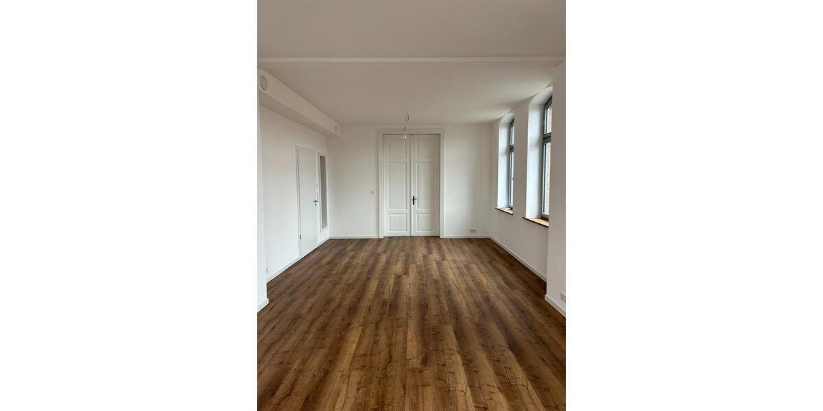 3 Zimmer - 110 qm - Neubauwohnung in historischer Hülle 3 zimmer