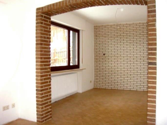 Für zwei Generationen geeignet! Ruhige Lage! Für Naturfreunde! Mit Garage und Garten!