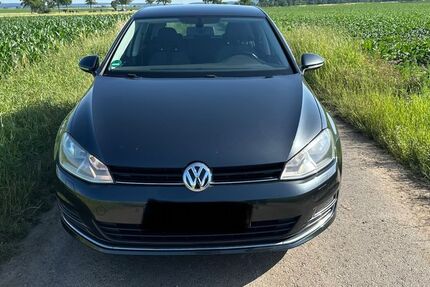 VW Golf 141.640 km 7.222 &euro; Harsum 31177
